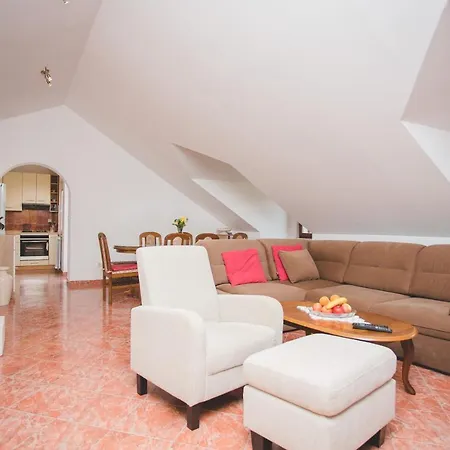 بيت ضيافة Bauk بوتشيتشا