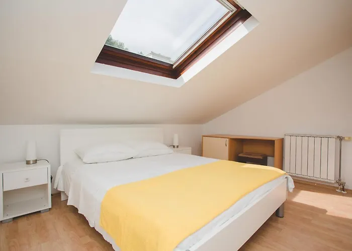 Bauk ゲストハウス 2*