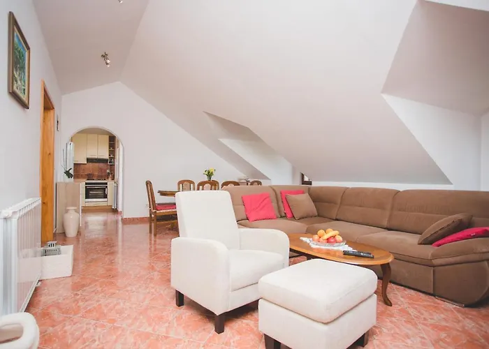 ゲストハウス Bauk プチシャ